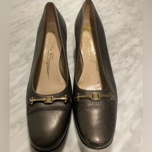 Vintage Salvatore Ferragamo Women's Metallic Gray Loafers